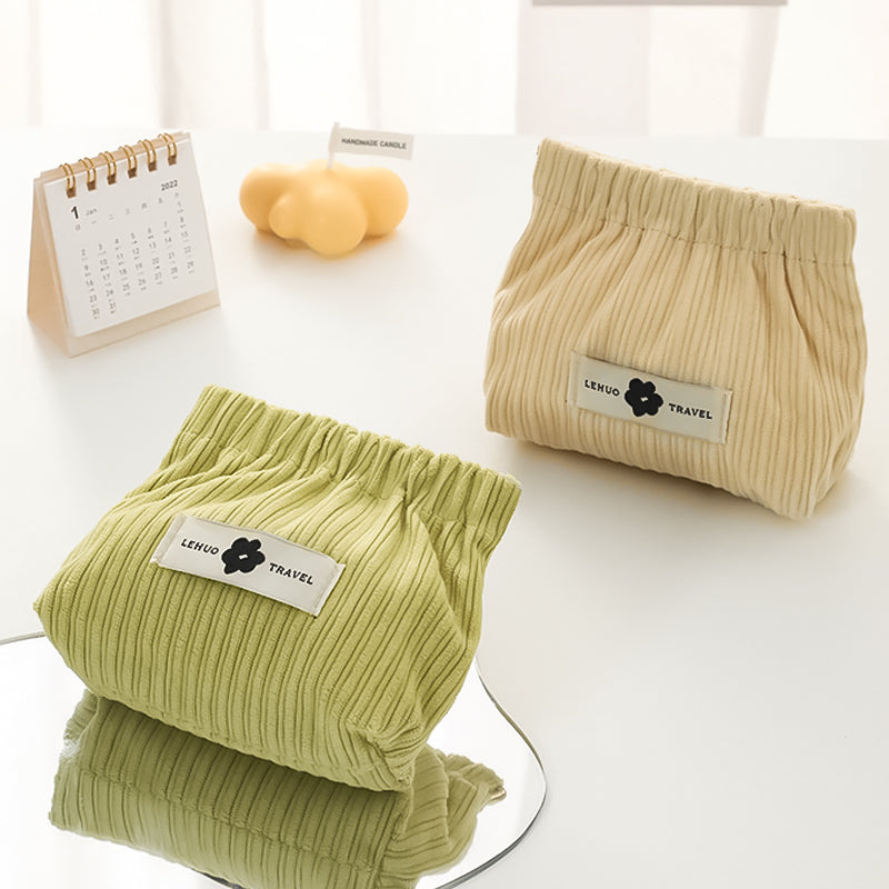 Mini velvetinės kosmetinės (2/4vnt.)
