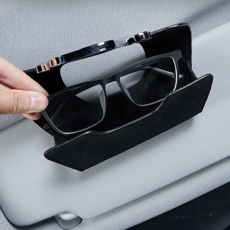 Automobilinis akinių dėklas