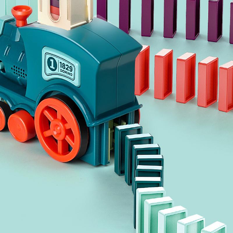 Traukinukas dėliojantis "Domino" kaladėles