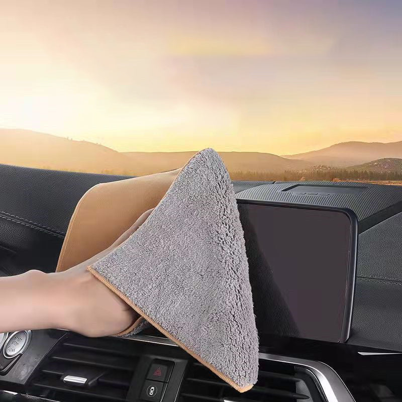 Mikropluošto šluostė automobiliui