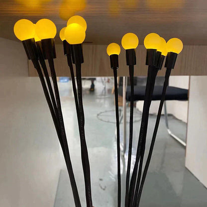 SparkleGlow™ saulės energija įkraunami LED lauko žibintai – naudojimo pavyzdys