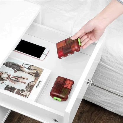 TravelMed™ - nešiojama tablečių dėžutė (2 vnt.) – detalė stambiu planu