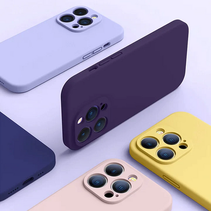Silikoninis iPhone dėklas su objektyvo apsauga – komplektacijos vaizdas