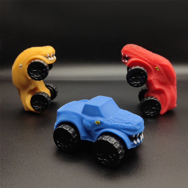Formą keičiantis žaislinis automobilis – bendras vaizdas