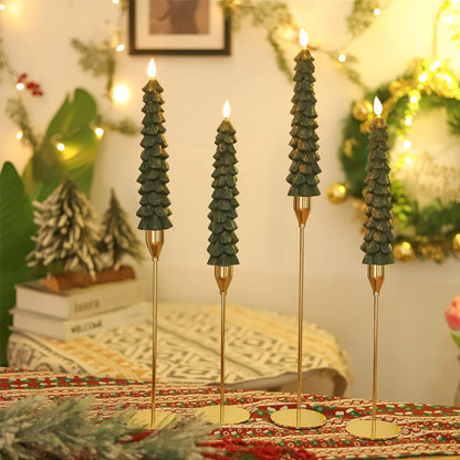 Keturios LED eglutės žvakės ant aukso spalvos stovų