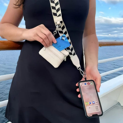 Smėlio spalvos mini dėklas ir telefonas ant diržo