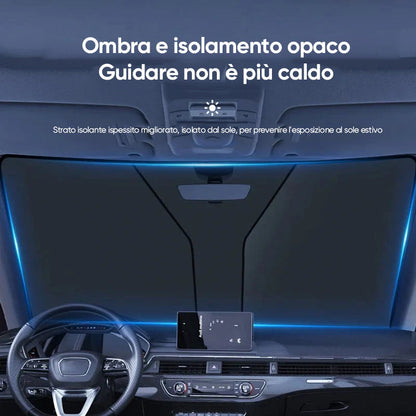 Juoda uždangalo pusė ant automobilio stiklo