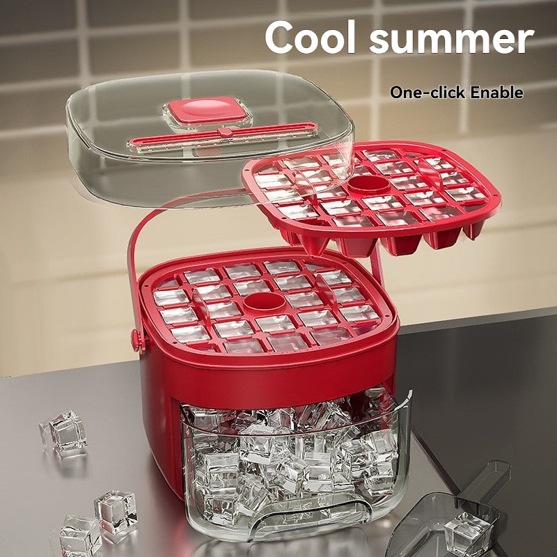 Raudonas ledo gaminimo indas su skaidriu dangčiu ir kvadratinėmis formelėmis.