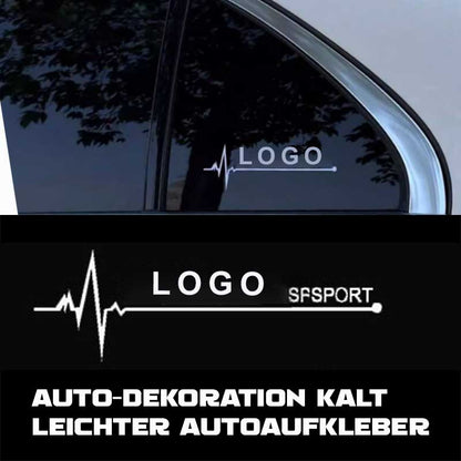 Baltas pulso linijos lipdukas ant tamsinto automobilio lango