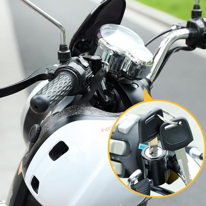Motociklo šalmo spyna pavaizduotas su komplekto dalimis
