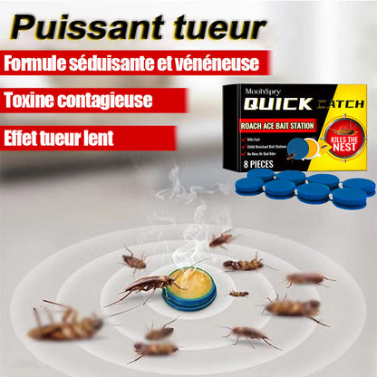 Mėlyna jauko dėžutė su tarakonais ant balto paviršiaus