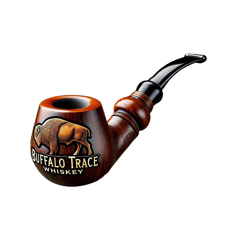 Ruda medinė pypkė su juodu kandikliu ir Buffalo Trace logotipu.
