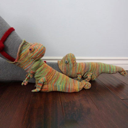 Megztos animacinių personažų kojinės – Chameleonas / 37-45 (universalus) galimi spalvų variantai