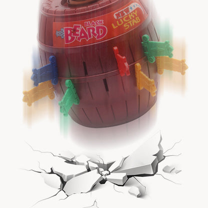 Piratas iššoka iš statinės