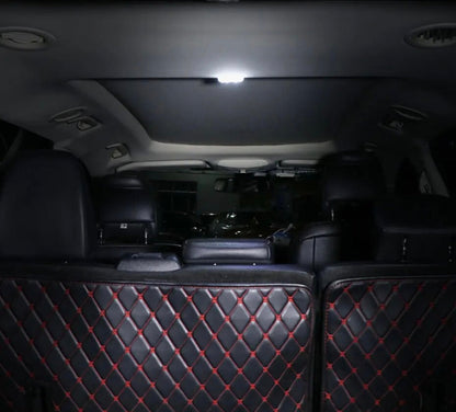 Balta IrozeLED šviesa automobilio salone