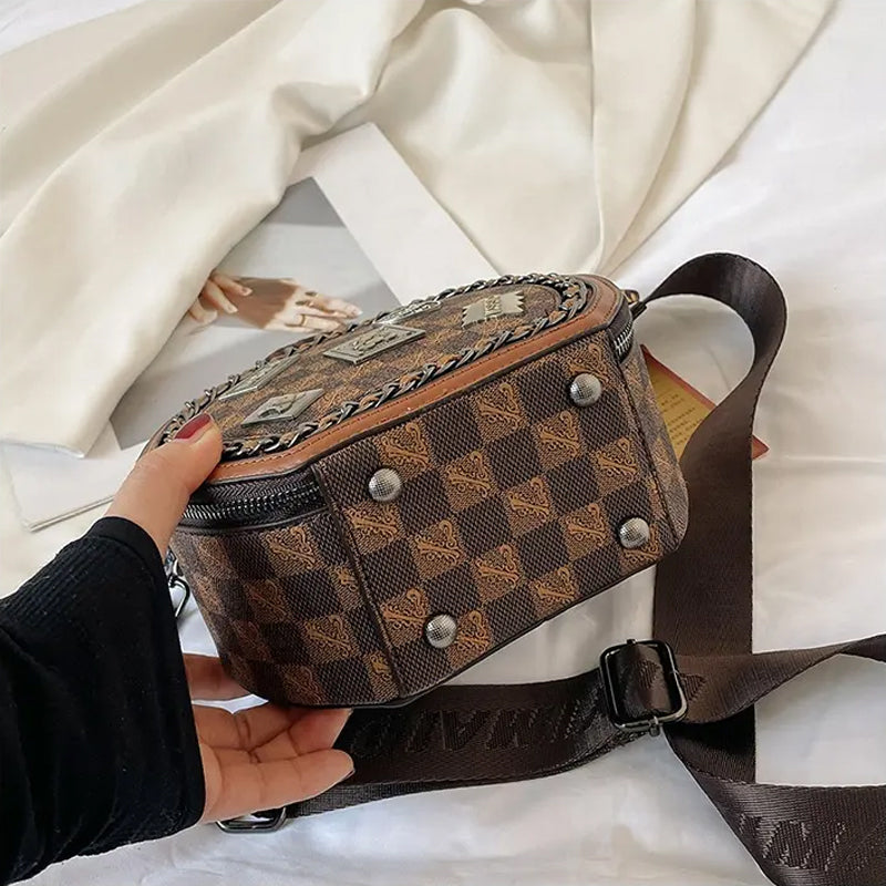 Retro stiliaus rankinė