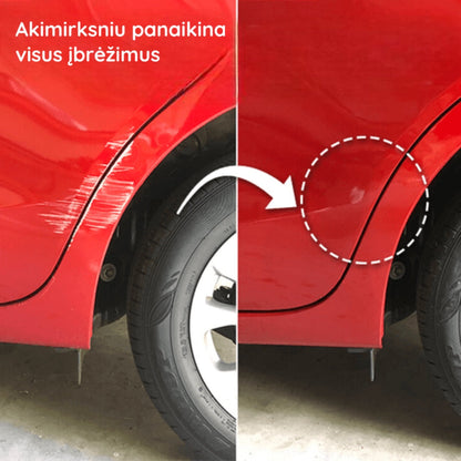 Raudono automobilio įbrėžimo vaizdas prieš ir po priežiūros